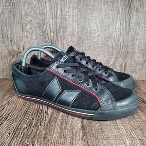 Macbeth - Poshmark
